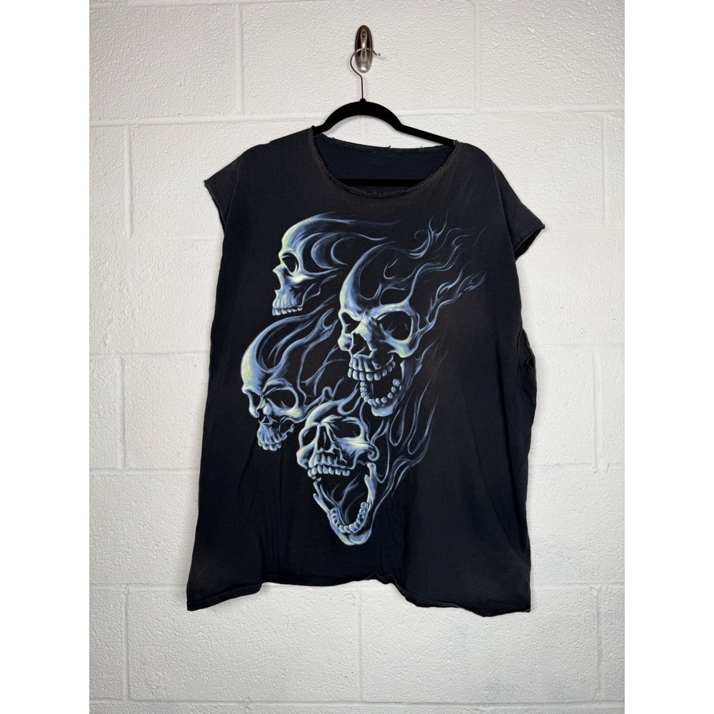 Thrashed Distressed Skull Tee XXL  Biker Grunge Y2K Punk Sun Faded Cut Off